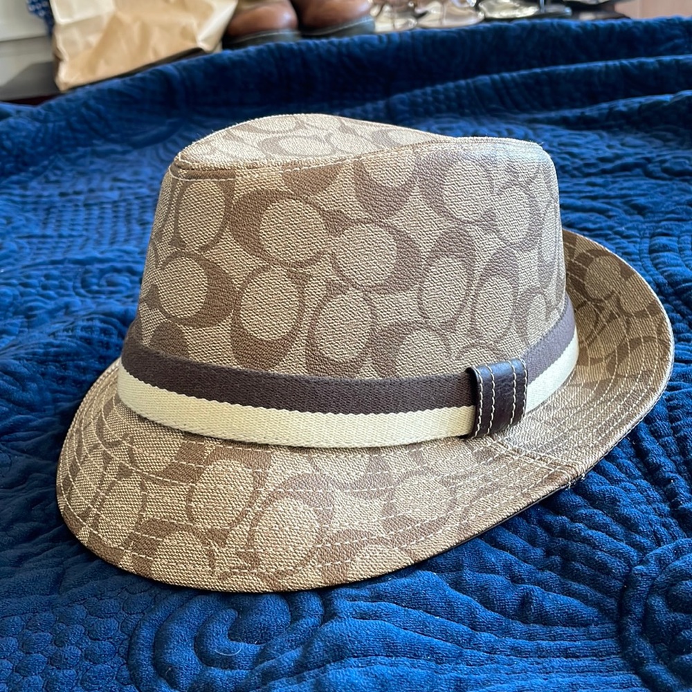 Coach rain hat, size Small